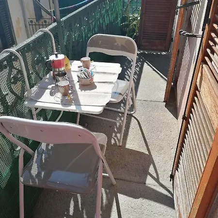 Casa Emma Bilocale Con Balcone Apartman *